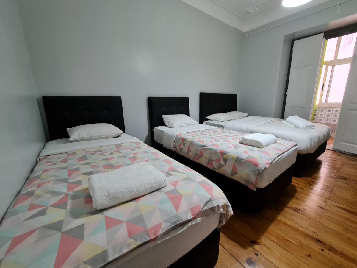 Family Room with Bathroom,1085148541:JPEG