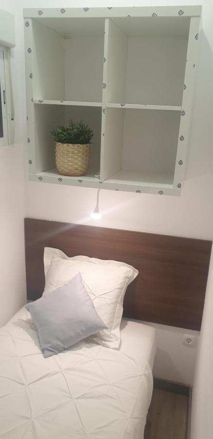 Budget Single Room,1225146254:JPEG