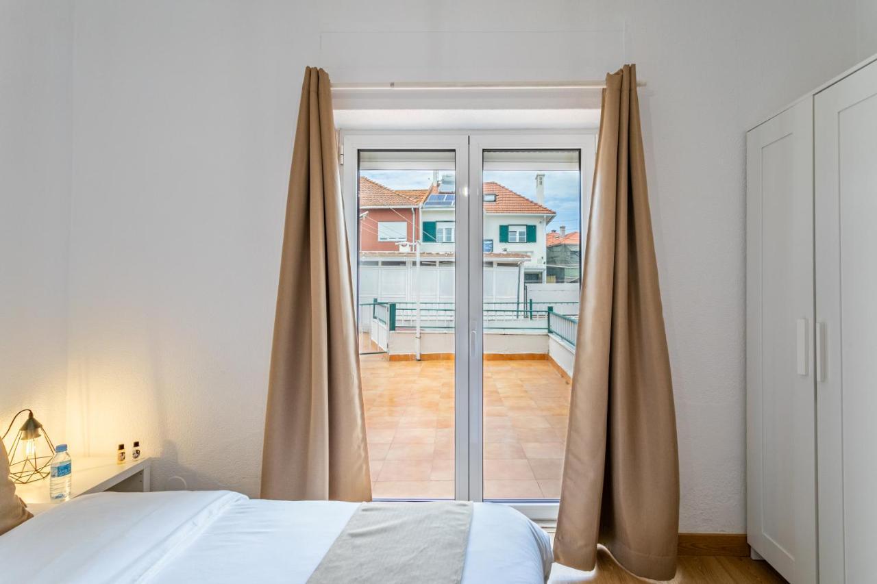Habitación Doble con terraza y baño compartido