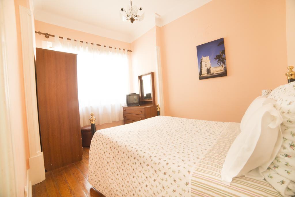Quarto Duplo ou Twin com Casa de Banho Partilhada