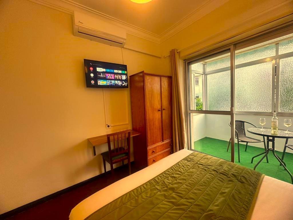 Double Room Private Bathroom