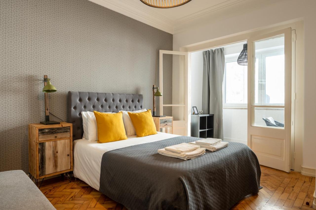 Superior Double Room with Shared Bathroom,1588371829:JPEG