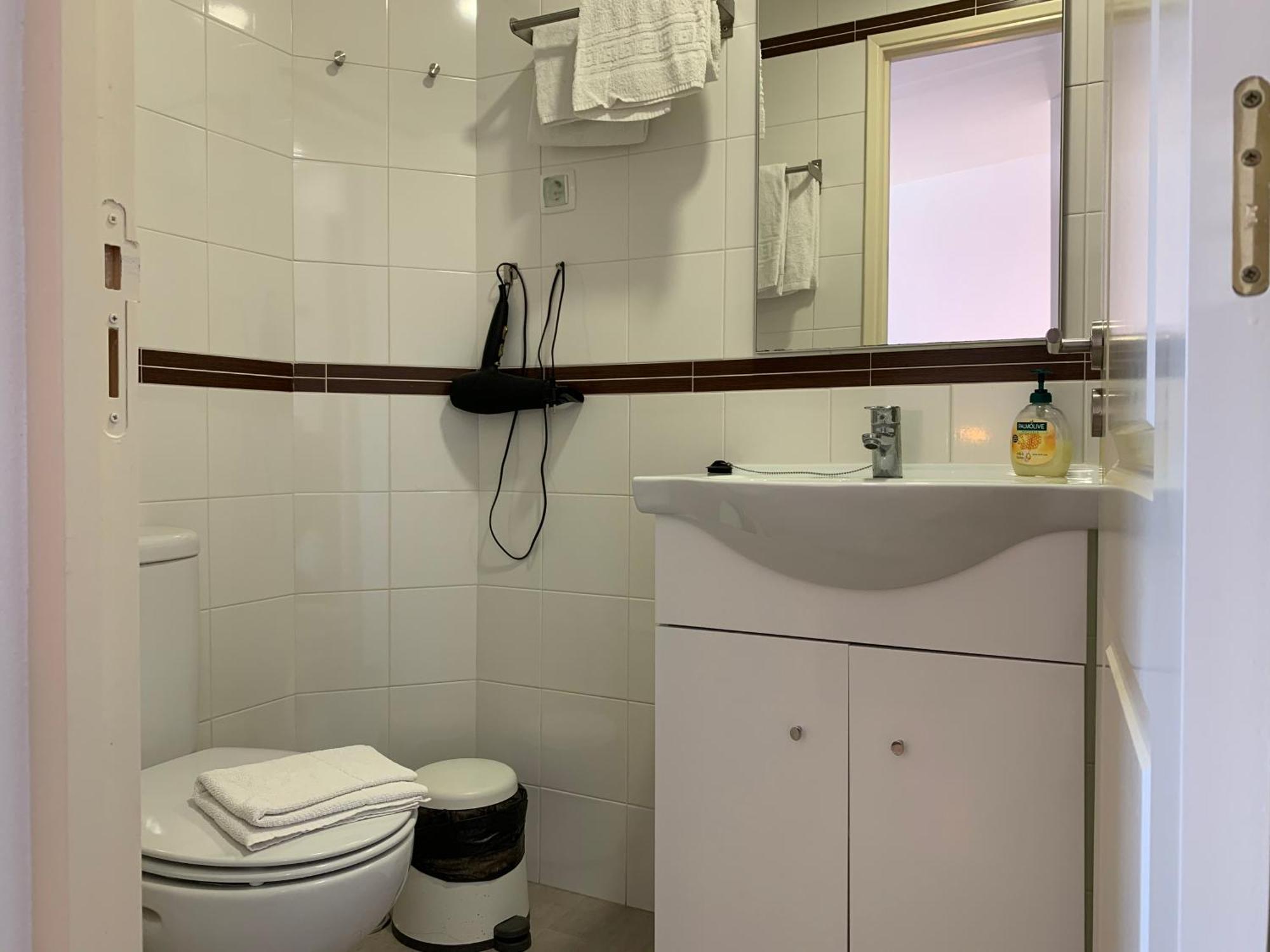 Double Room with Private Bathroom,1008604369:JPEG