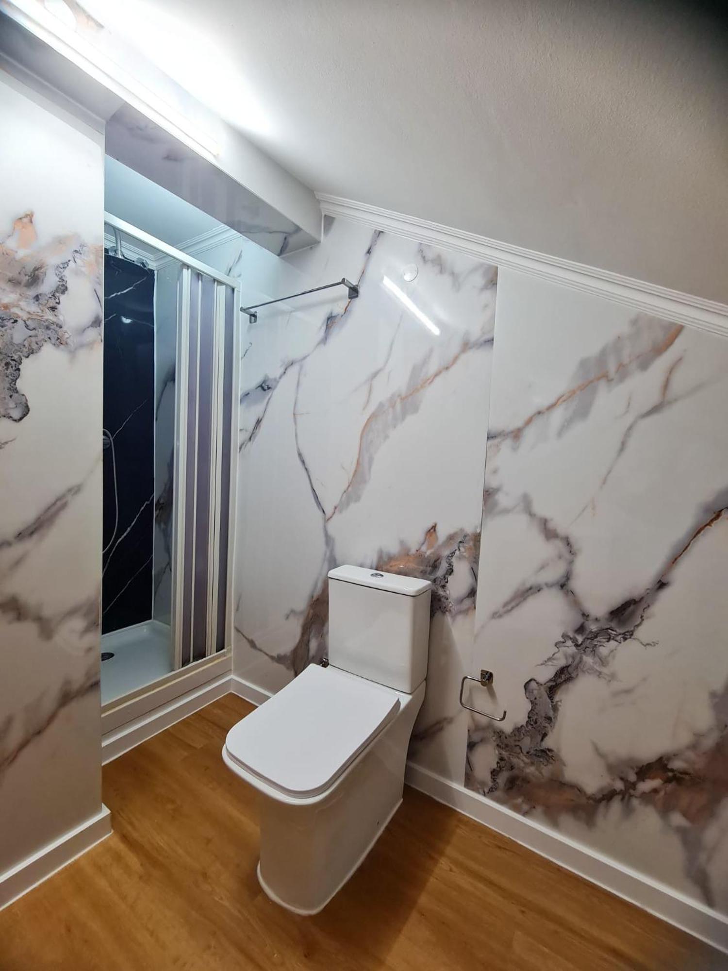 Large Twin Room