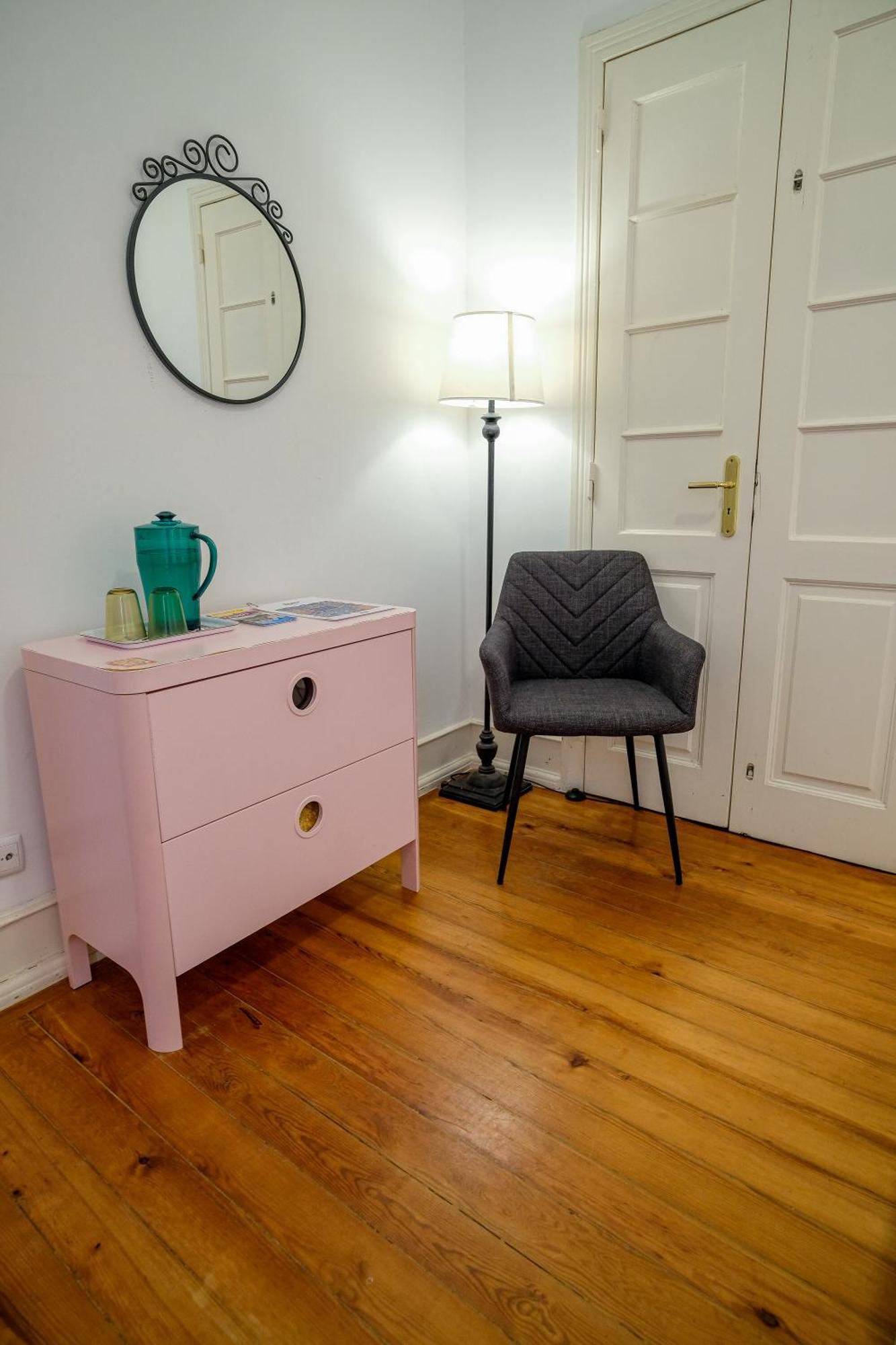 Quarto Duplo com Casa de Banho Partilhada