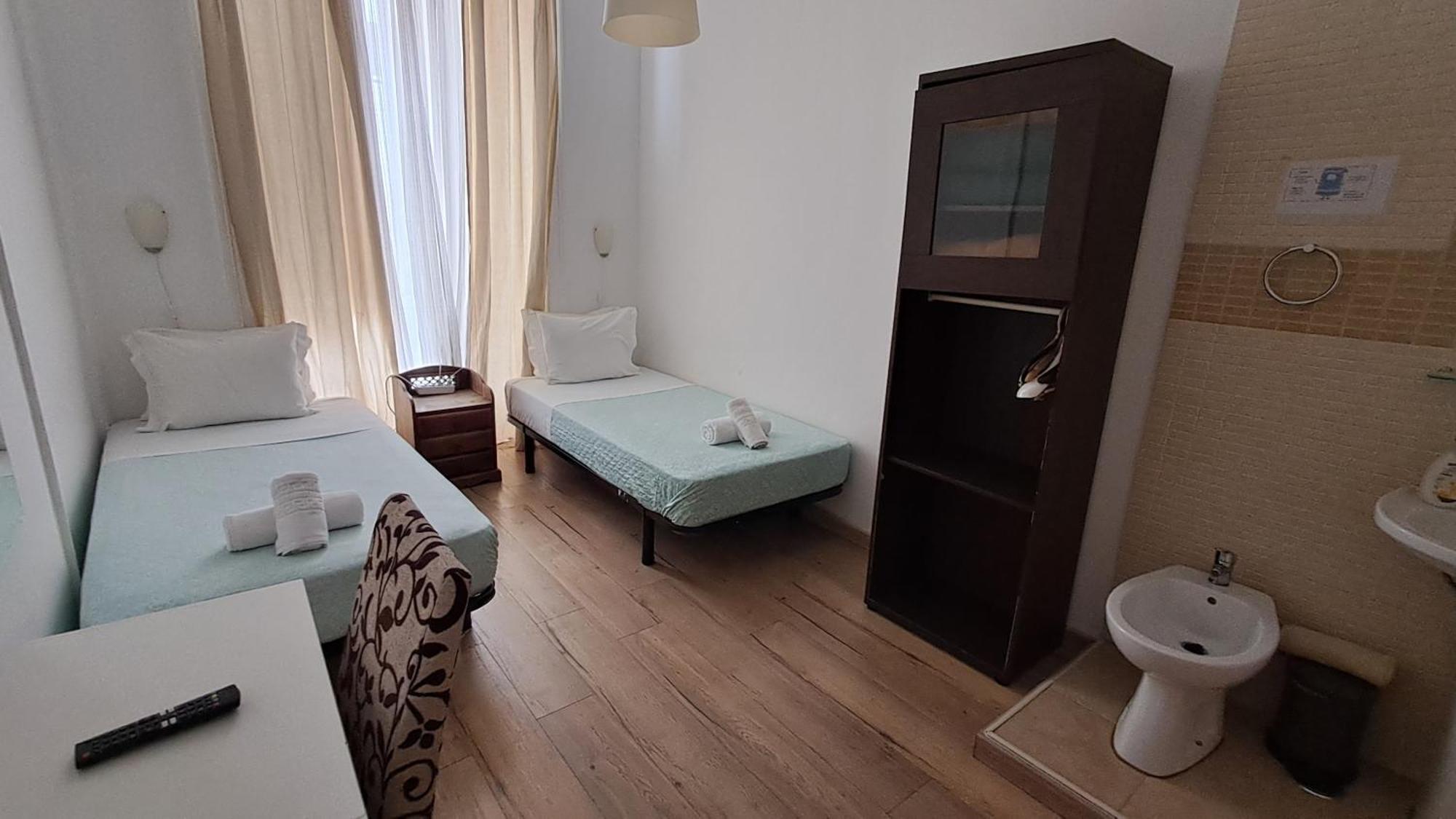 Double or Twin Room,1704854664:JPEG
