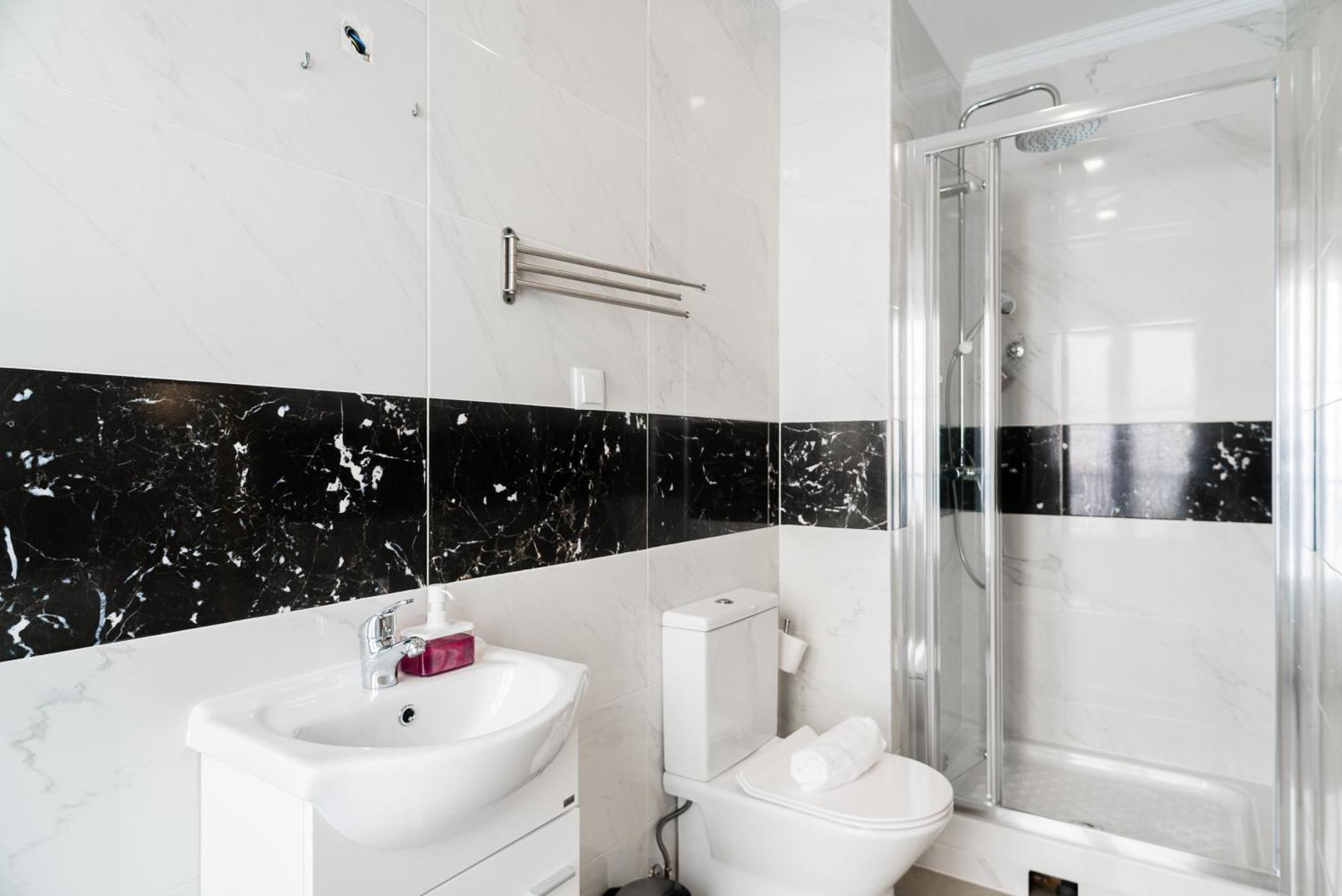 Single Room with Private Bathroom,1756868083:JPEG