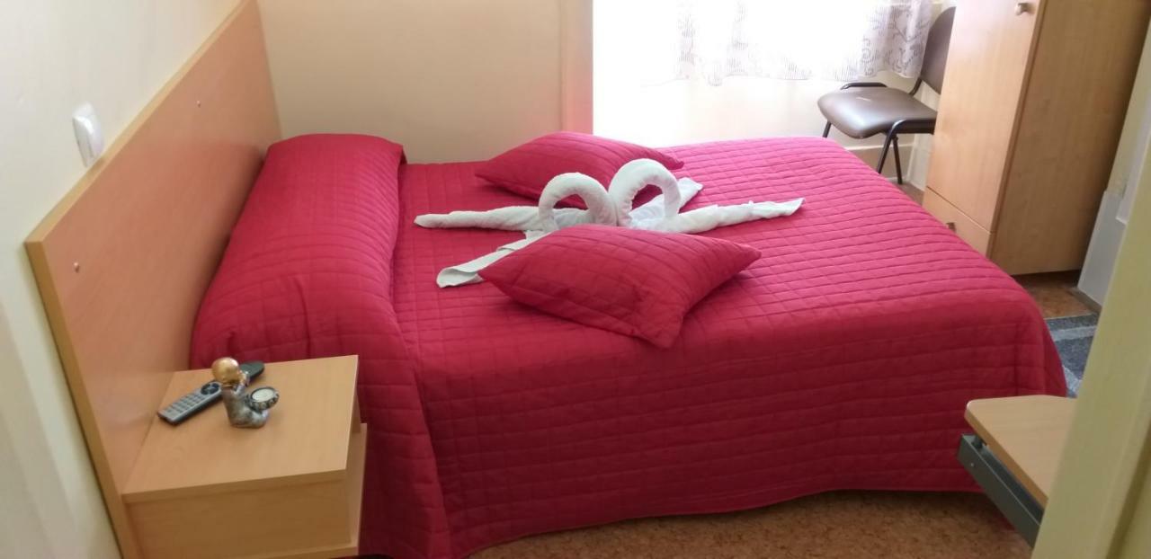 Budget Double Room,1747238797:JPEG