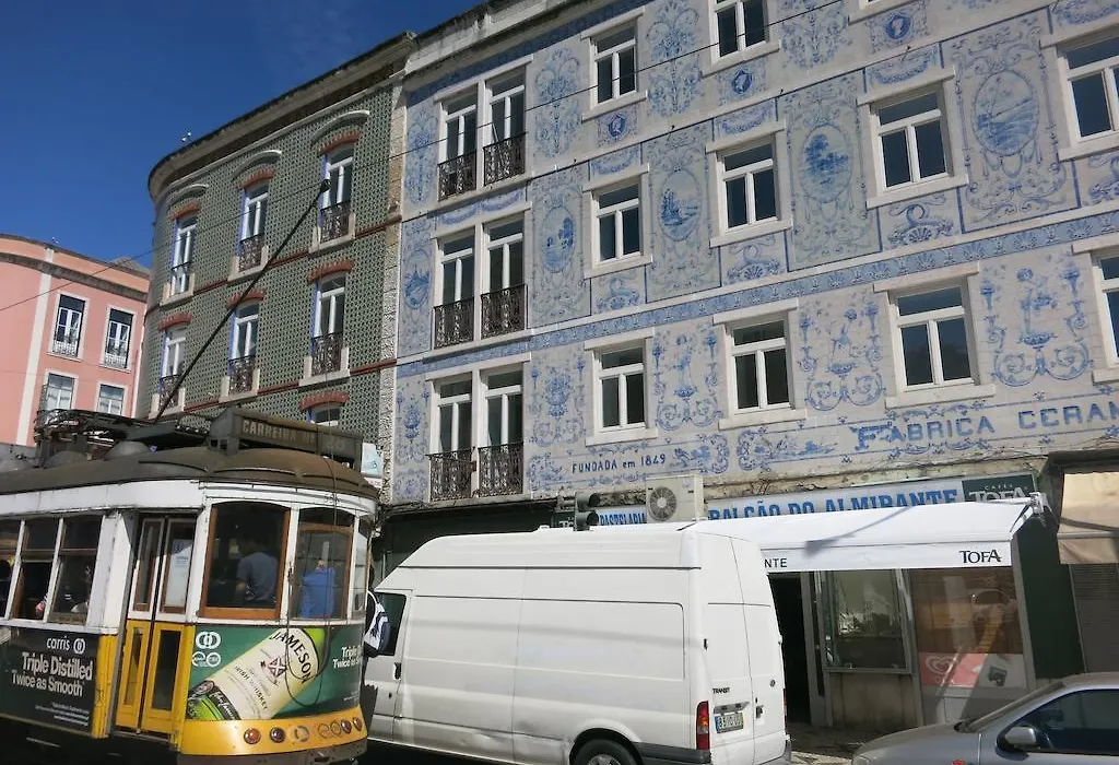 Hello Lisbon Culture Guest House-1
