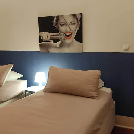 No Limit Alfama Guesthouse-2