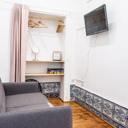 Azulejos Cais Sodre B&B-2