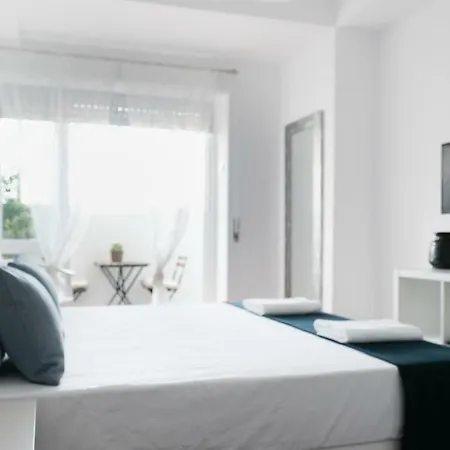 4U Lisbon Suites & Guesthouse VII Airport-3
